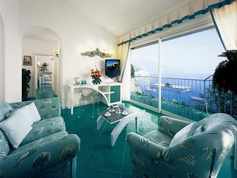 Sitting room honeymoon suite Follia Amalfitana